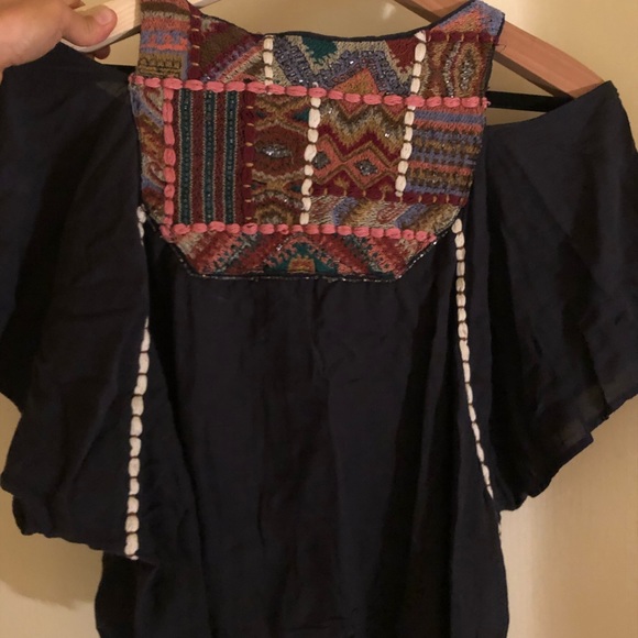 Embroidered cropped top - Picture 4 of 4